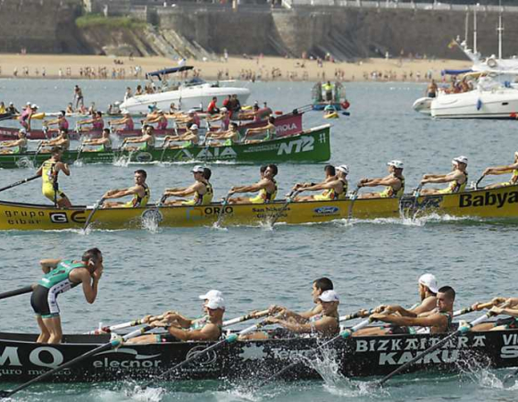 REGATTA RACES IN LA CONCHA